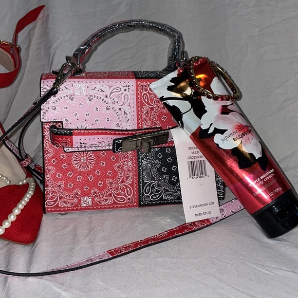 🔥💄Steve Madden Bandana Multi Crossbody Bag💄🔥 - Picture 3 of 6
